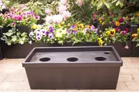 Selbstbewässernde Kapillarbox